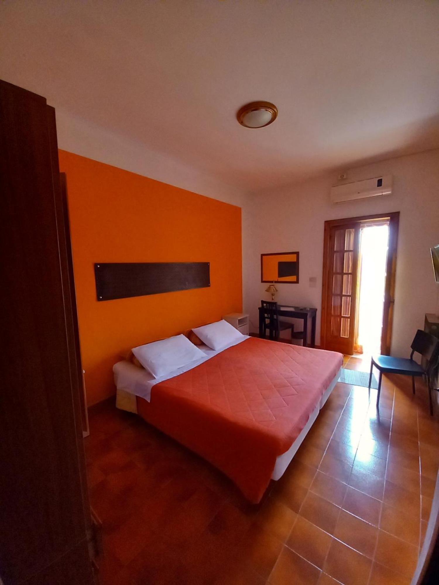 Breezes B&B Conca Specchiulla Esterno foto